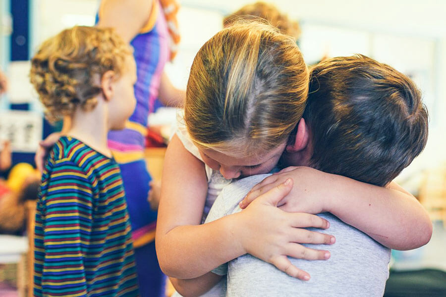 روش های آموزش همدلی به دانش آموزان